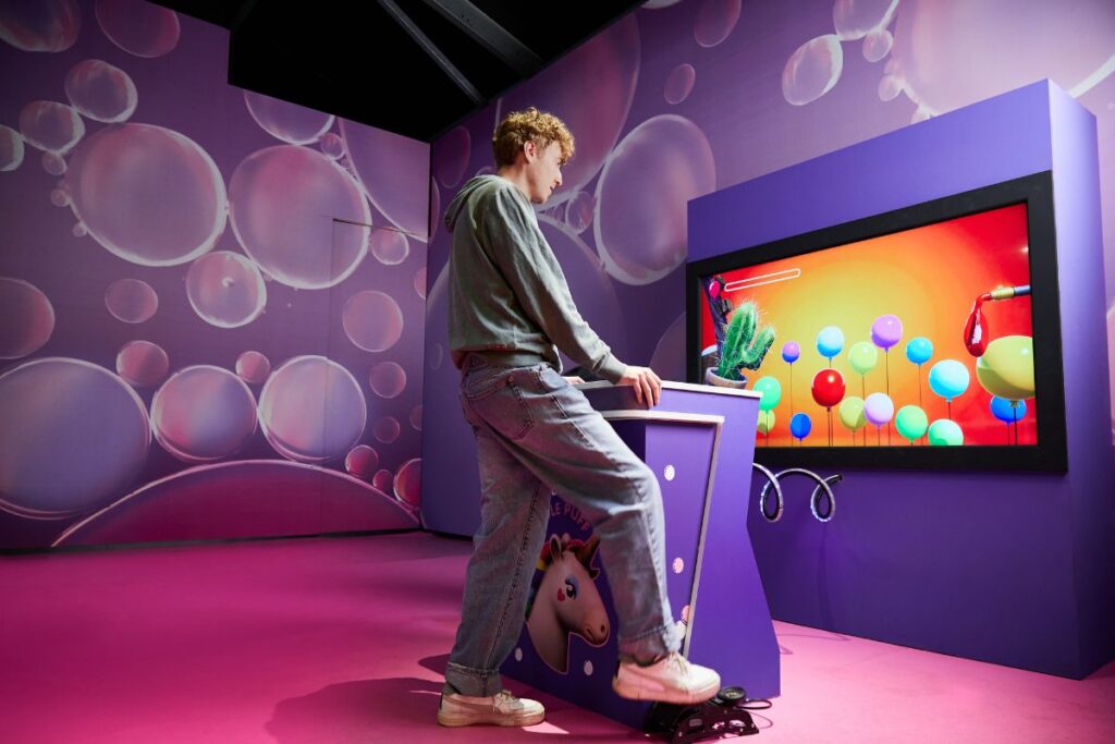 Themed Room for Teens