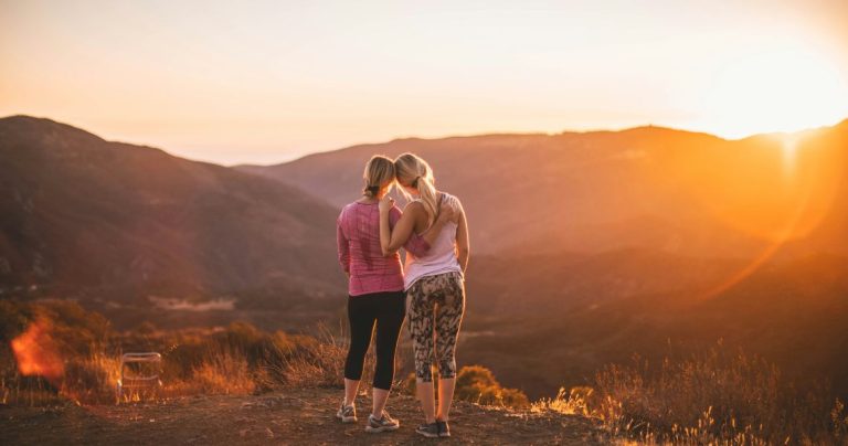 Mum & Daughter Trending Beauty
