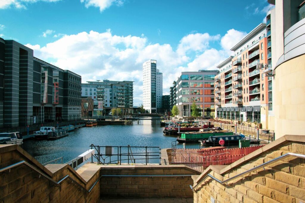 
cities to live in the UK Leeds