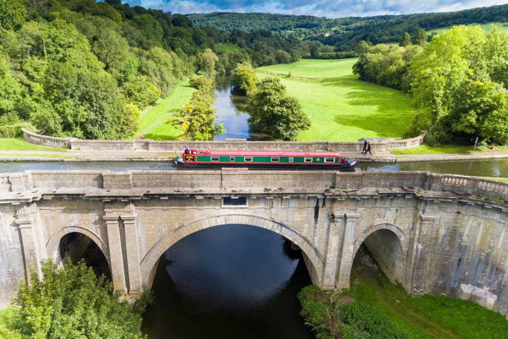 canal boat holidays