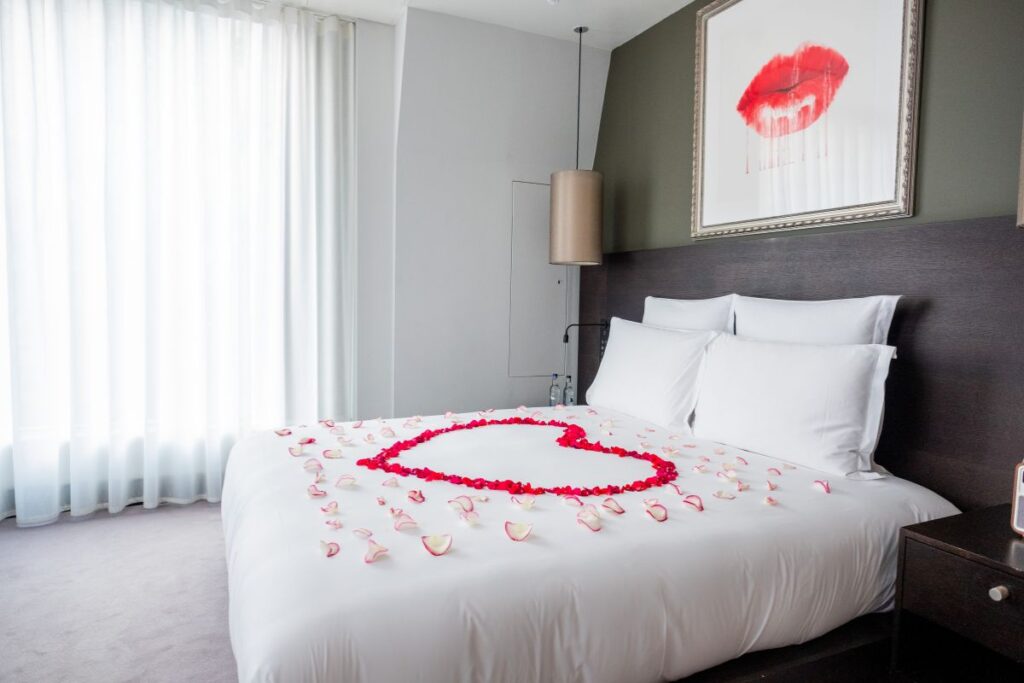 Valentine's Day with the Evolv Collection