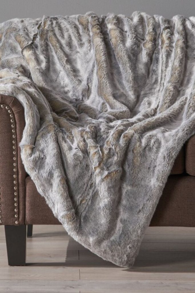 faux fur throw
