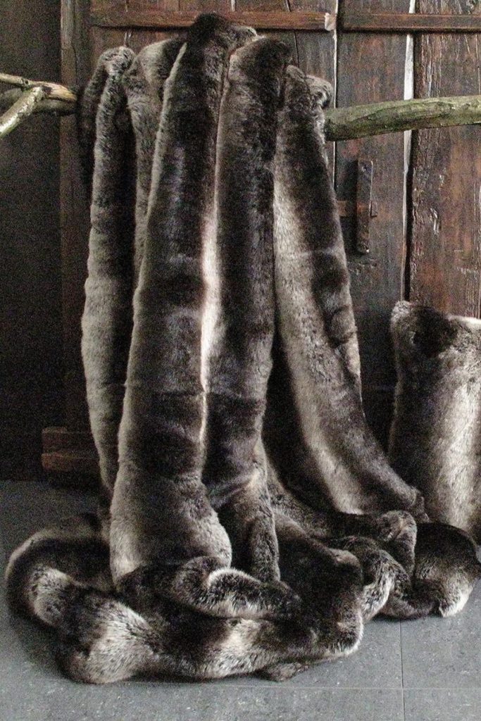 faux fur throw