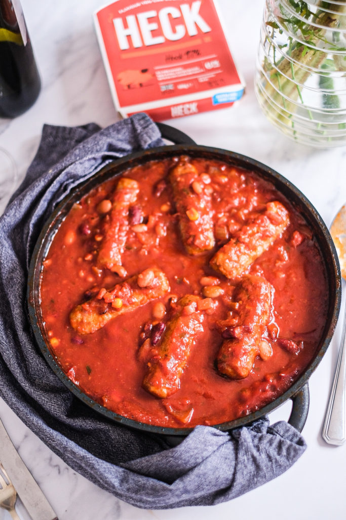 sausages with tomato and mixed beans