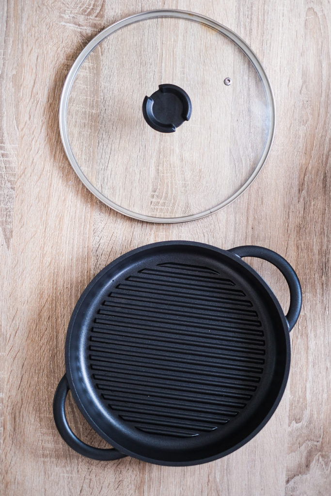 sausages with tomato and mixed beans