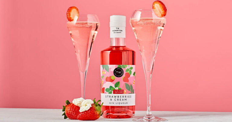 Strawberries and cream Gin Liqueur